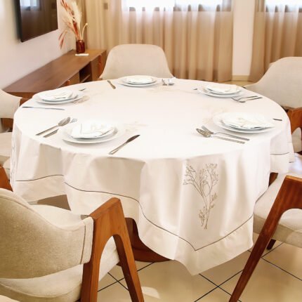 Modern Plum Table Cover – Soft Fabric with Stylish